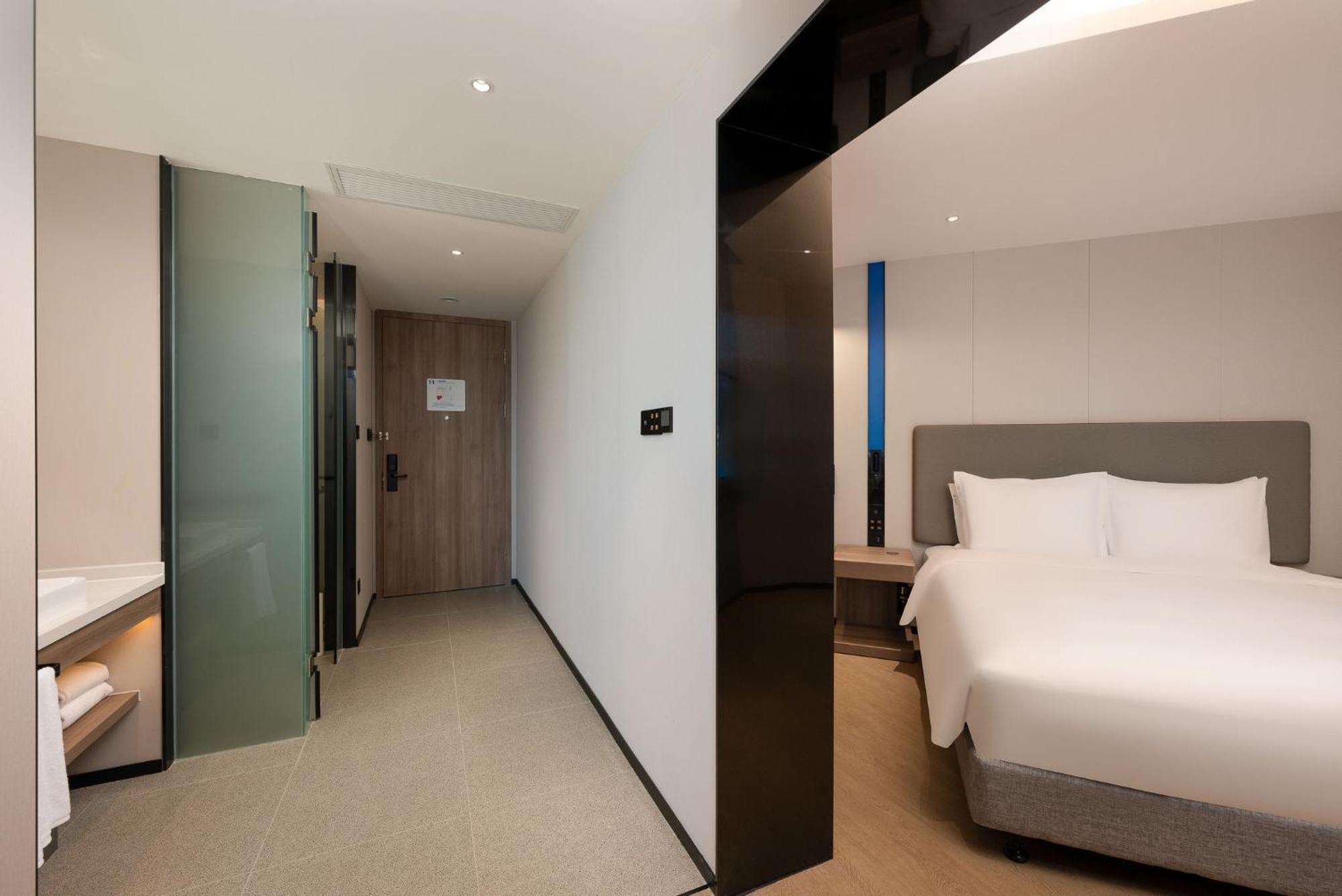 Holiday Inn Express Shanghai Jing'An Temple By Ihg Xangai Exterior foto